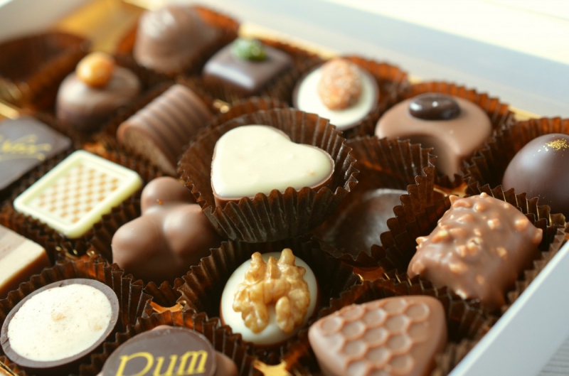 chocolaterie-SPERACEDES-min_chocolates_food_candy_calories_nibble_chocolate_heart-782043